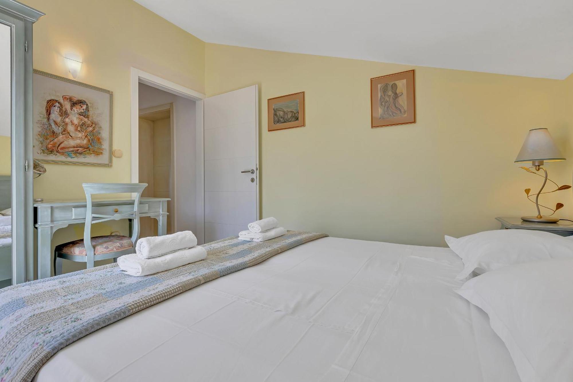 Grand View Apartments Drasnice Kültér fotó